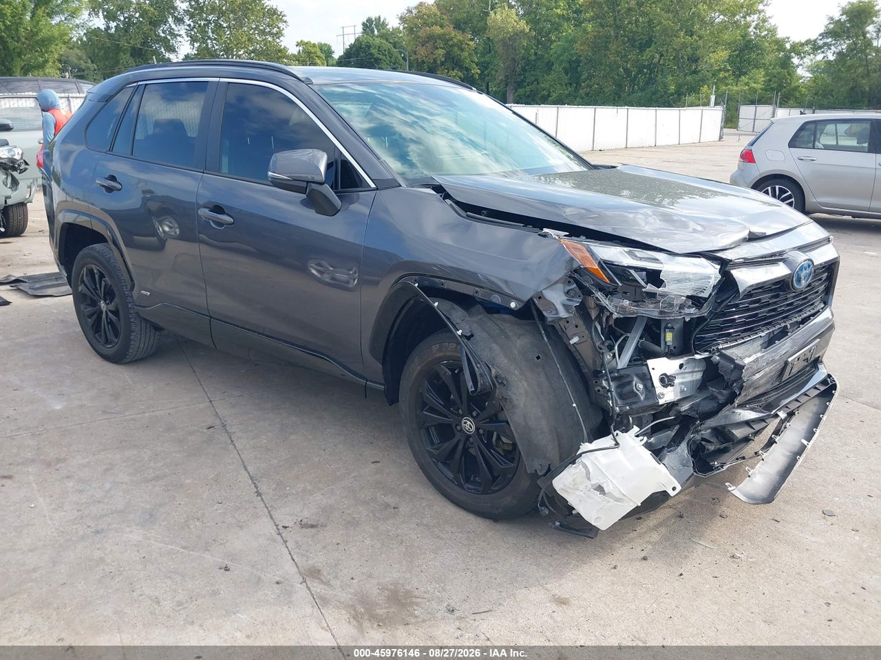 JTM16RFV8PD****** · 2023 TOYOTA RAV4 HYBRID SE