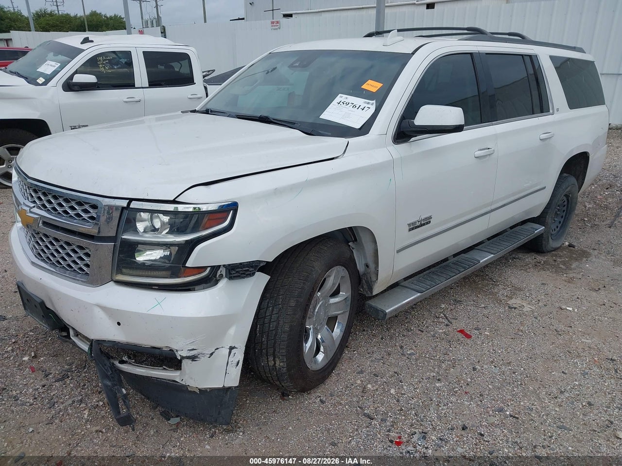 2017 CHEVROLET SUBURBAN LT · 6/11