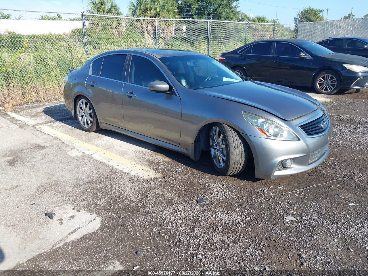 JN1CV6AP3DM****** · 2013 INFINITI G37 JOURNEY