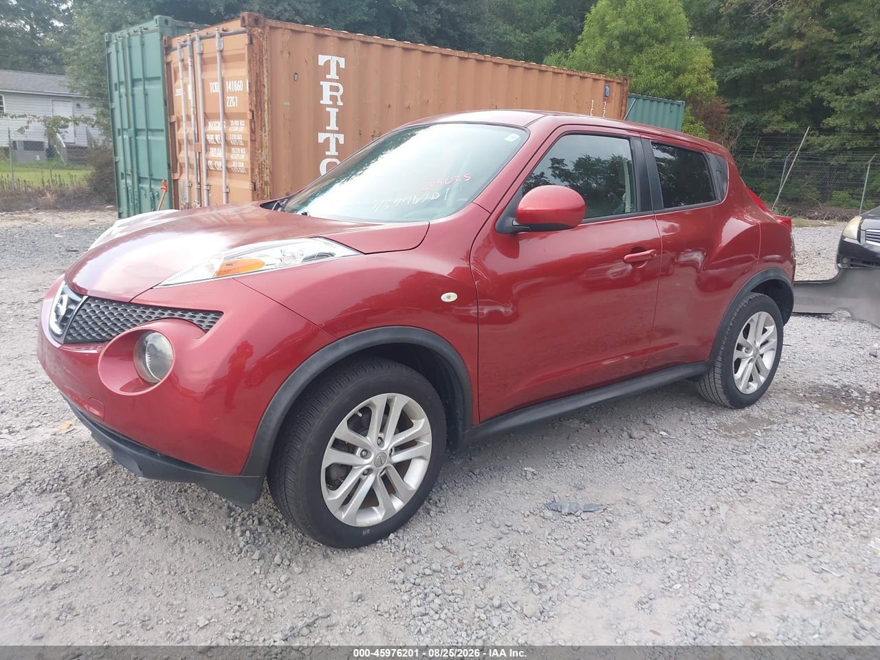 2013 NISSAN JUKE SL · 2/11