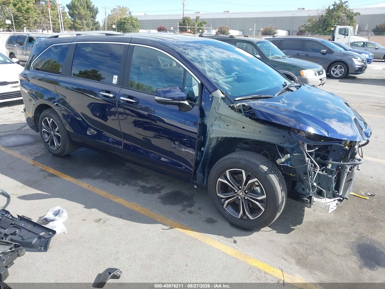 2025 TOYOTA SIENNA PLATINUM