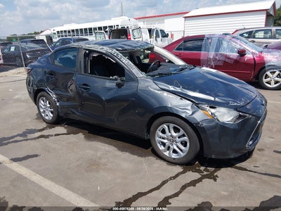 3MYDLBYV3HY****** · 2017 TOYOTA YARIS IA