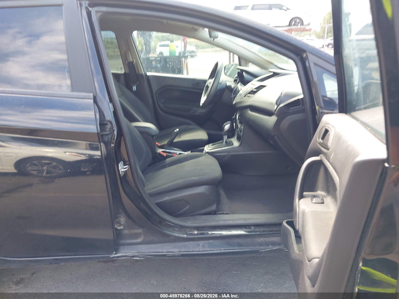 2018 FORD FIESTA SE · 5/11