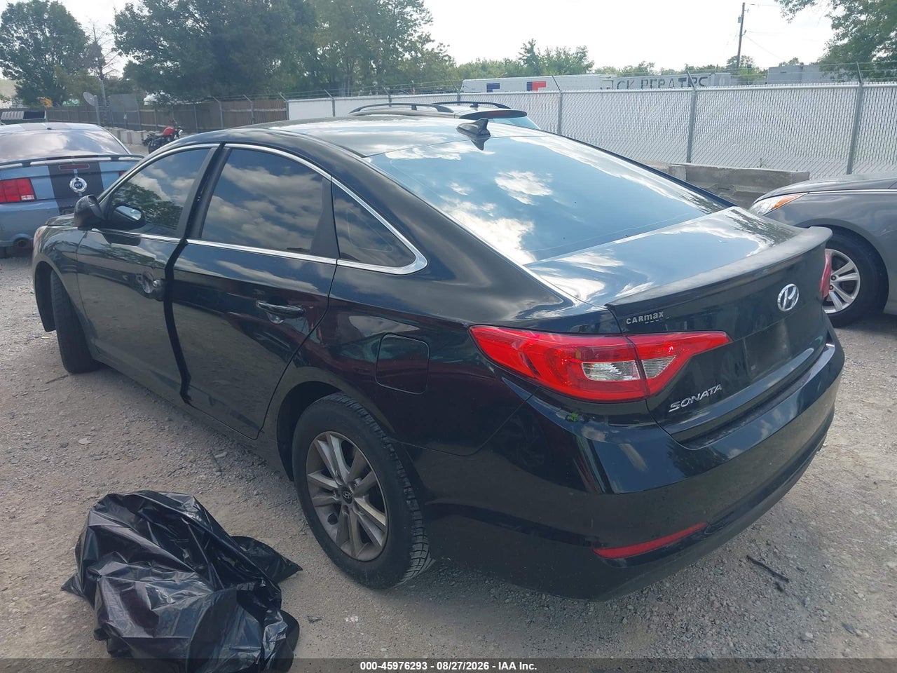 2015 HYUNDAI SONATA SE · 3/10