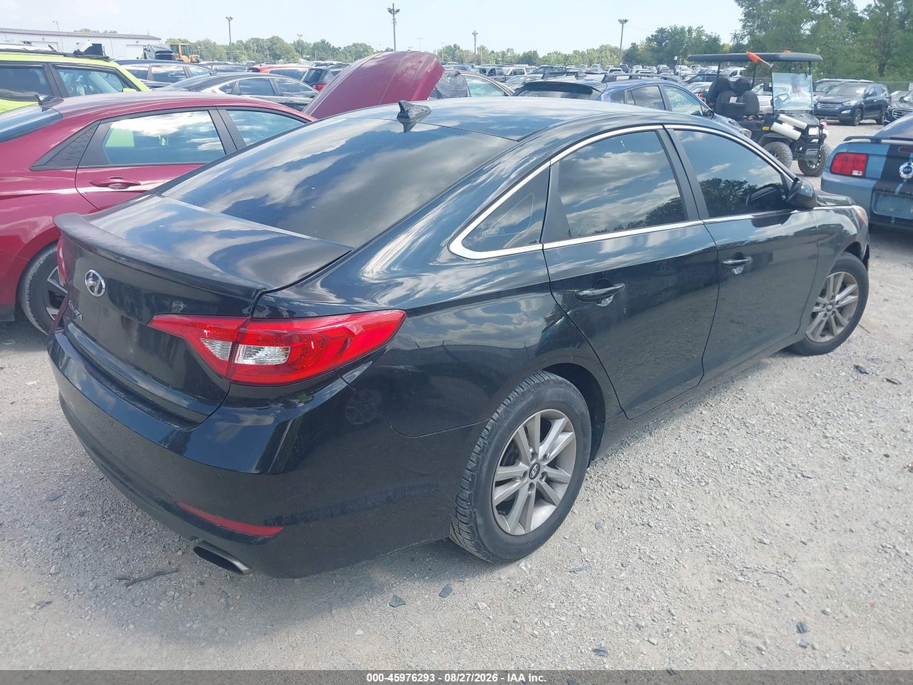 2015 HYUNDAI SONATA SE · 4/10