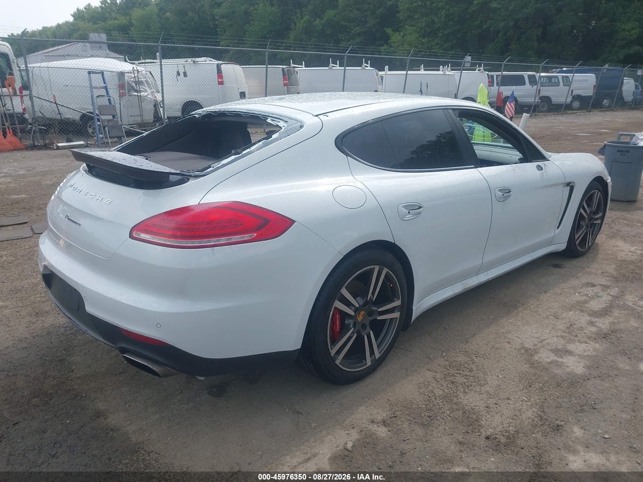 2016 PORSCHE PANAMERA 4 · 4/11