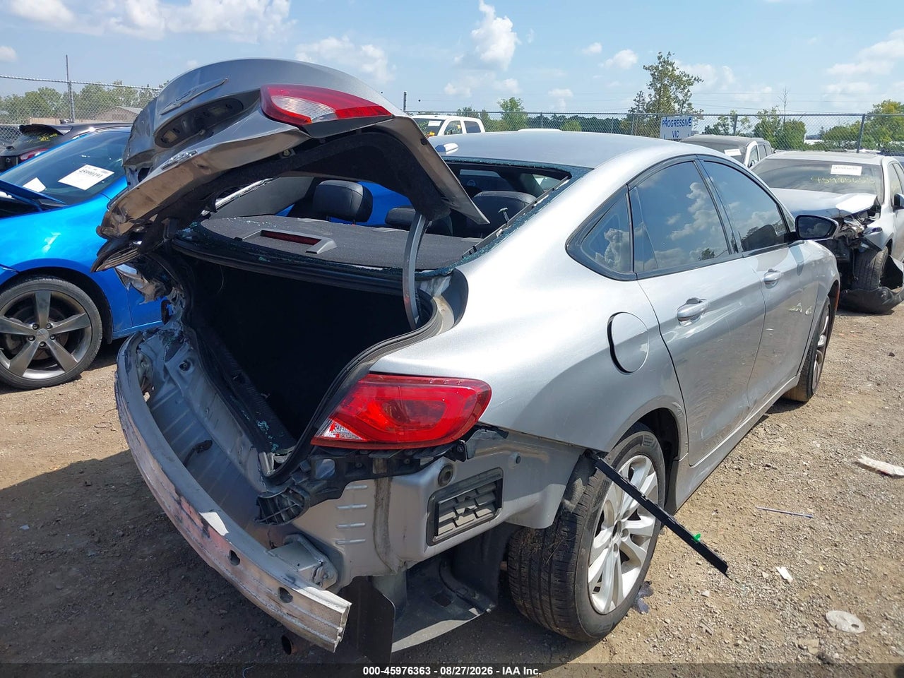 2015 CHRYSLER 200 S · 4/10