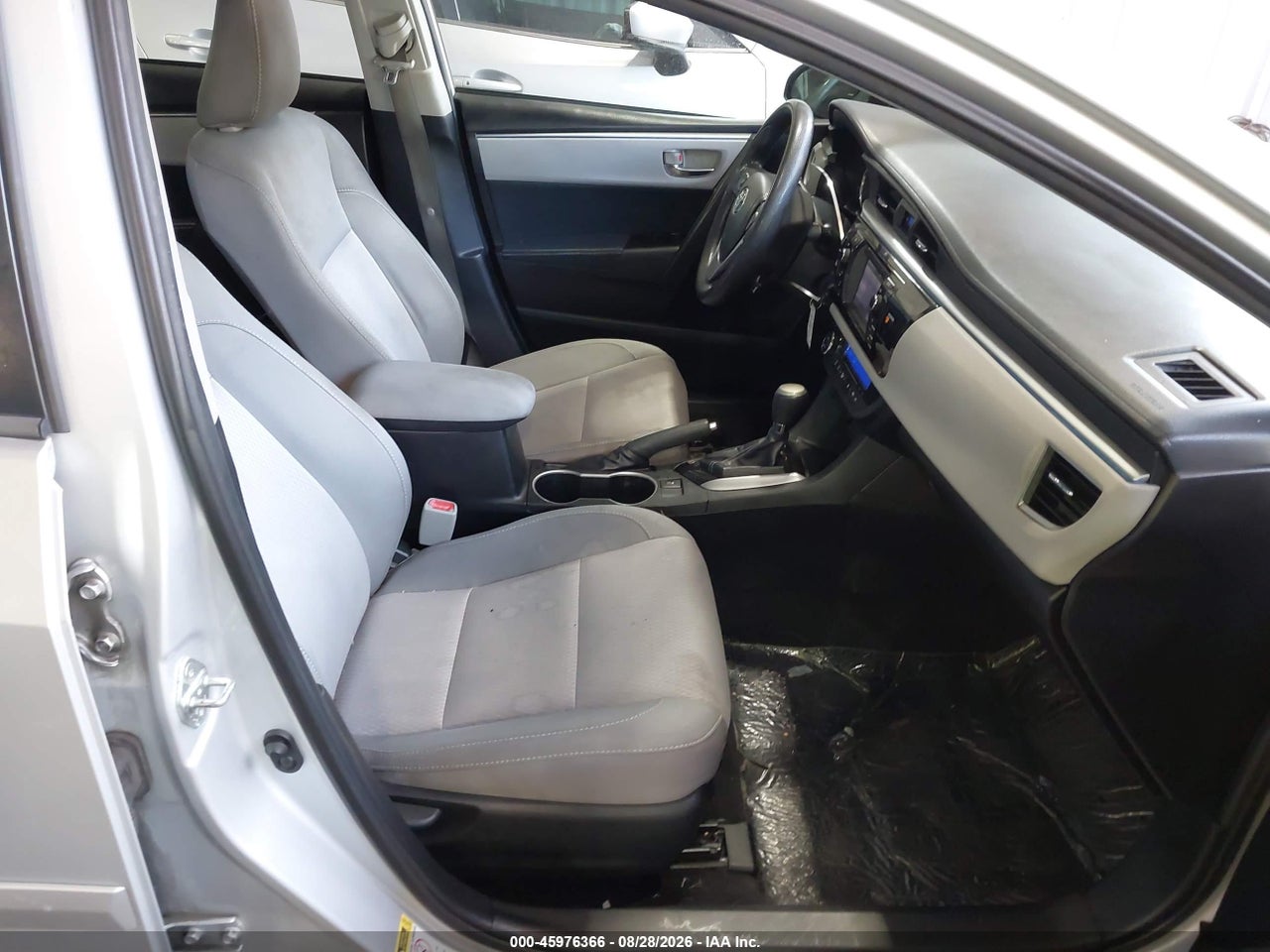 2015 TOYOTA COROLLA LE PLUS · 5/11