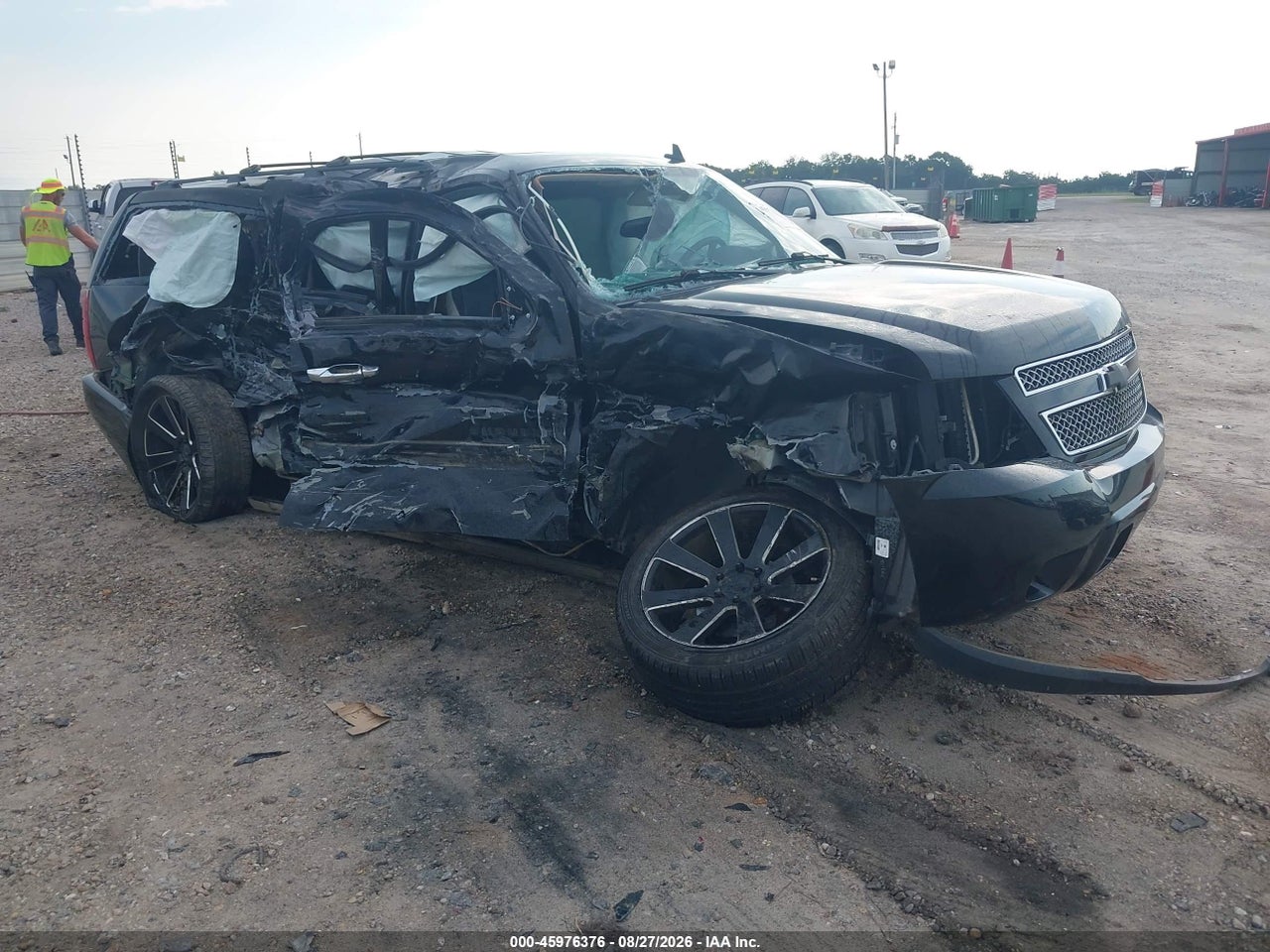 1GNSCKE08DR****** · 2013 CHEVROLET SUBURBAN 1500 LTZ