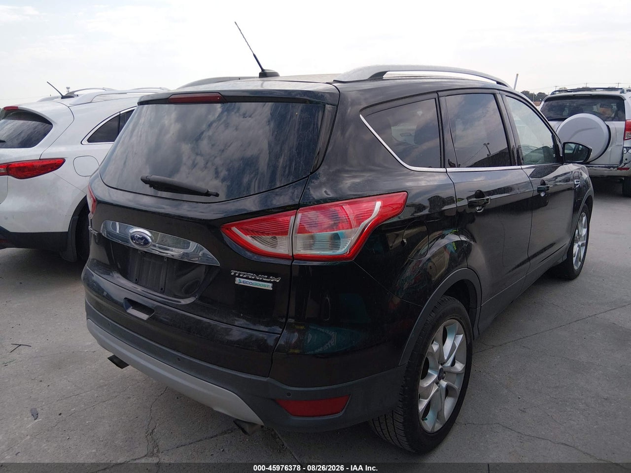 2016 FORD ESCAPE TITANIUM · 4/11