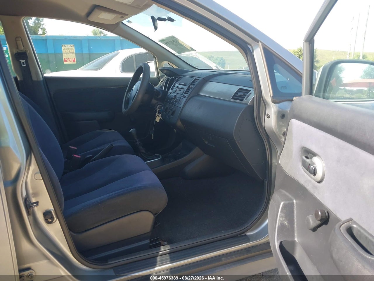 2009 NISSAN VERSA 1.8S · 5/11