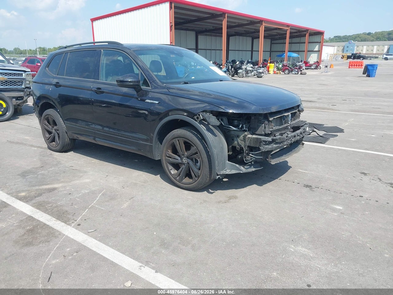 3VVCB7AX5PM****** · 2023 VOLKSWAGEN TIGUAN 2.0T SE R-LINE BLACK
