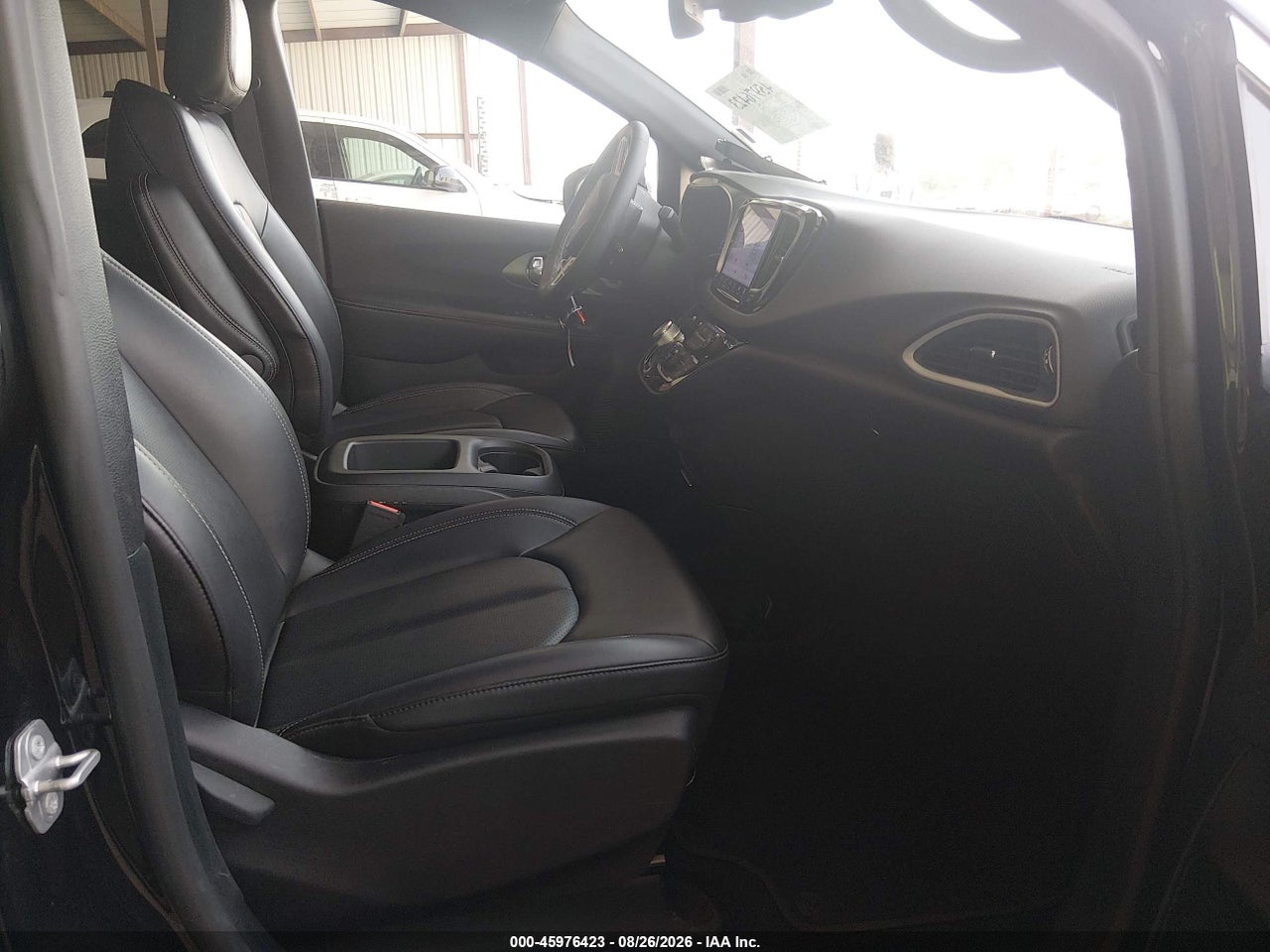 2025 CHRYSLER PACIFICA SELECT · 5/11