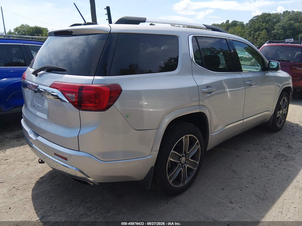 2017 GMC ACADIA DENALI · 4/11