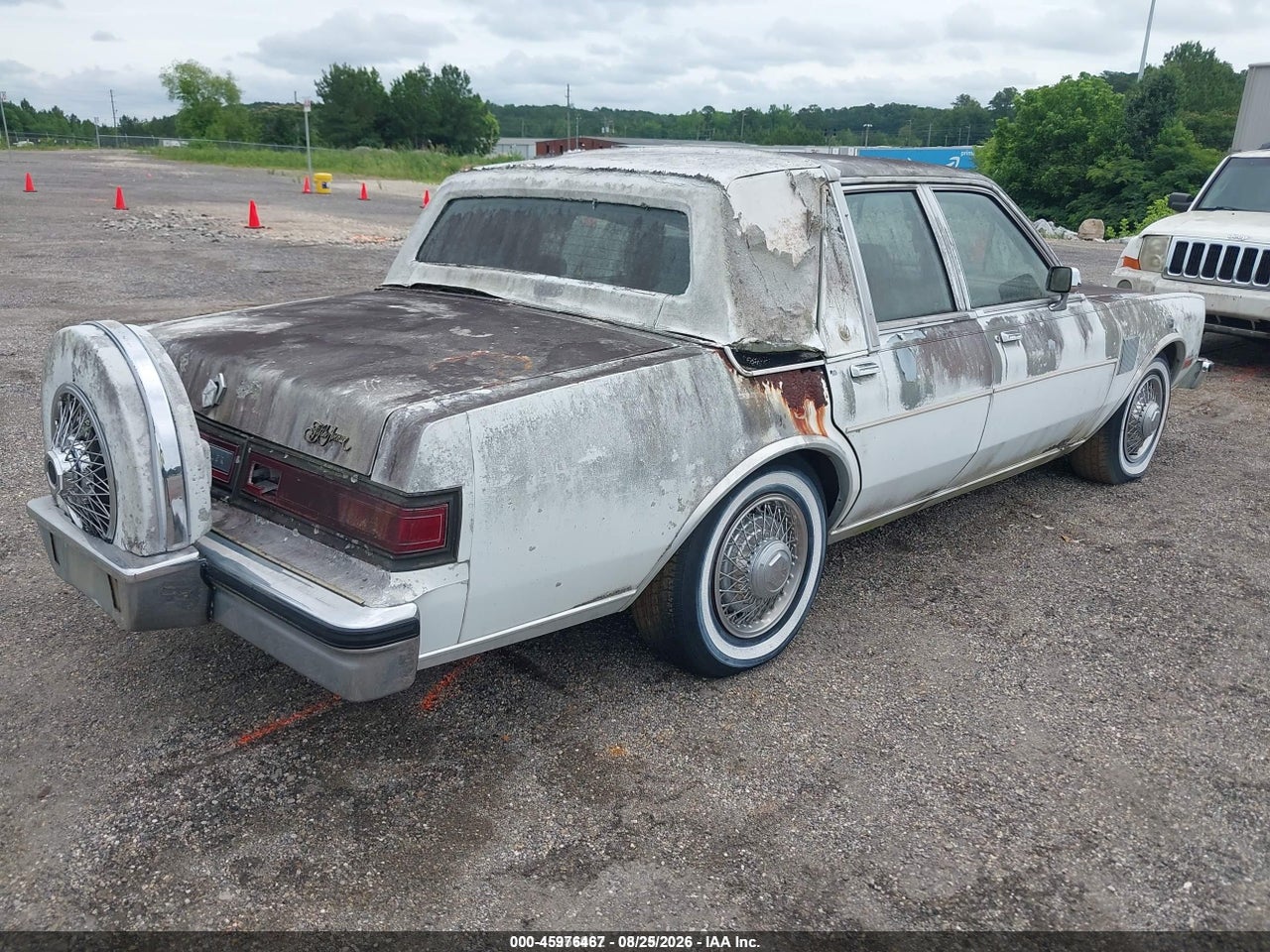 1988 CHRYSLER FIFTH AVENUE · 4/11