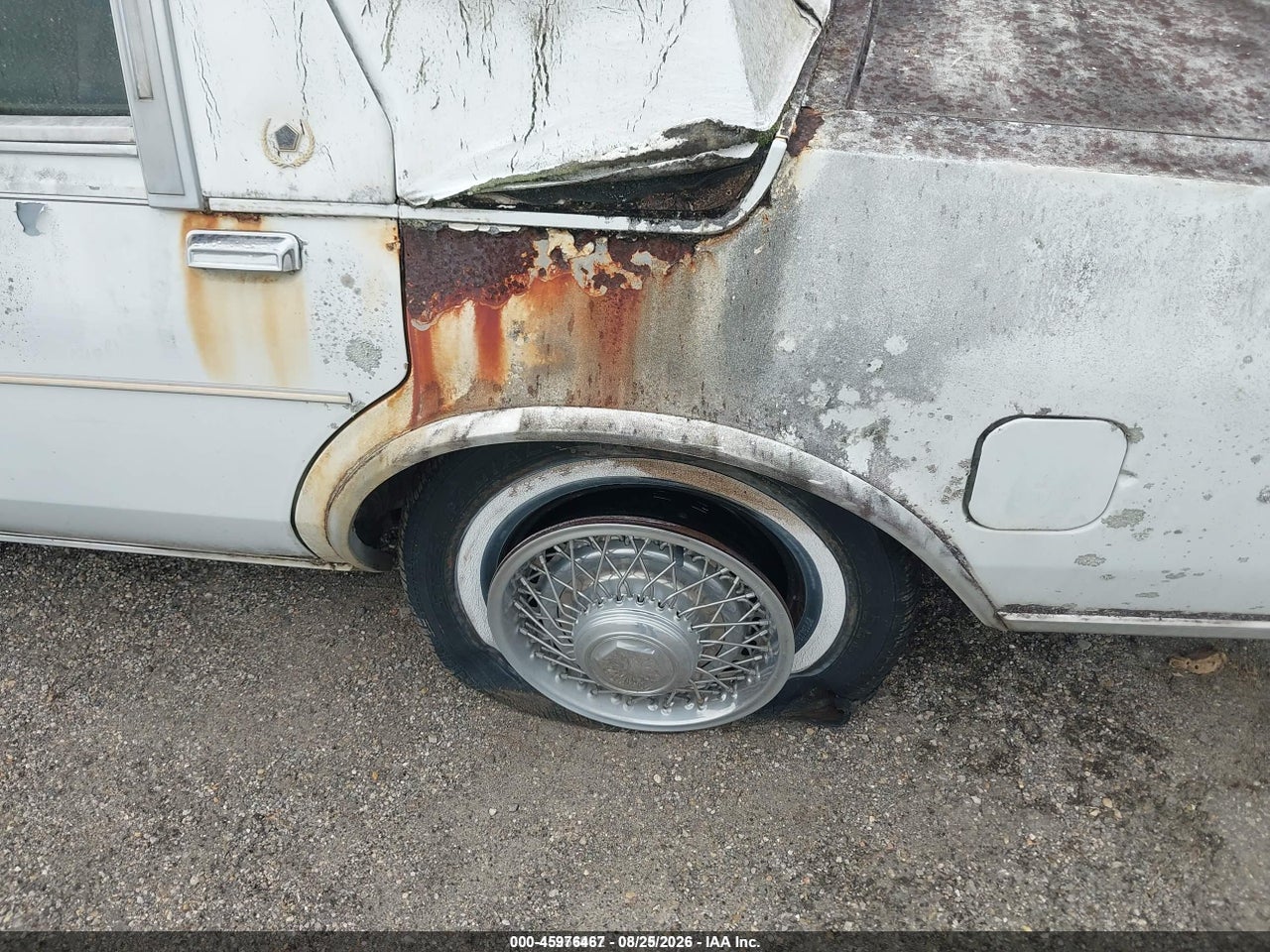 1988 CHRYSLER FIFTH AVENUE · 6/11