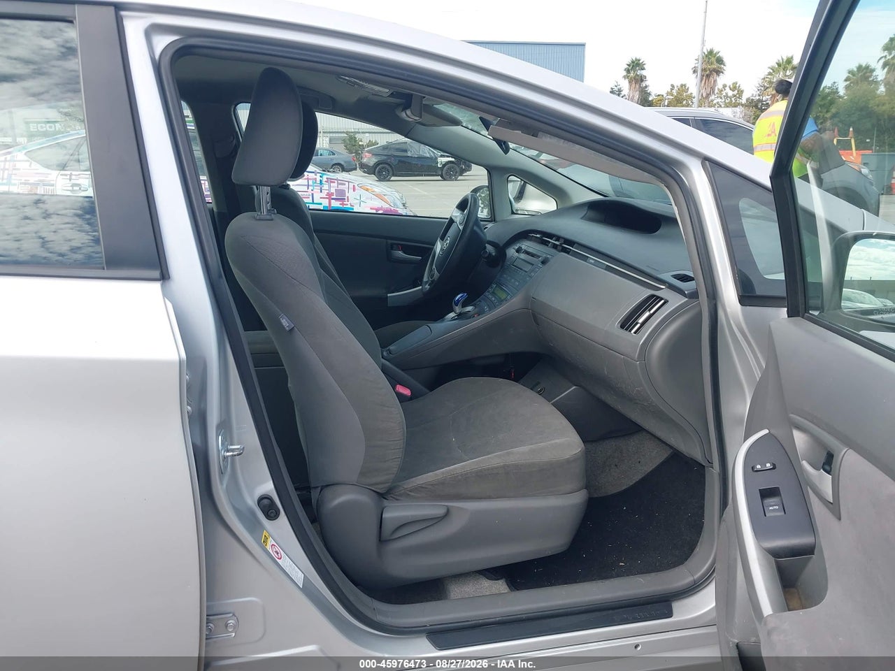 2011 TOYOTA PRIUS TWO · 5/11
