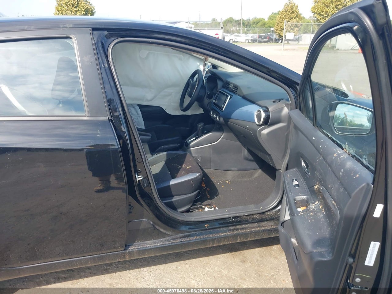 2025 NISSAN VERSA 1.6 SV · 5/10
