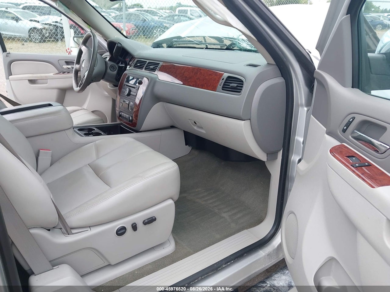 2011 CHEVROLET SILVERADO 1500 LTZ · 5/11
