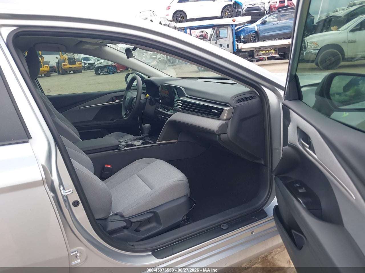 2026 TOYOTA CAMRY LE · 5/11