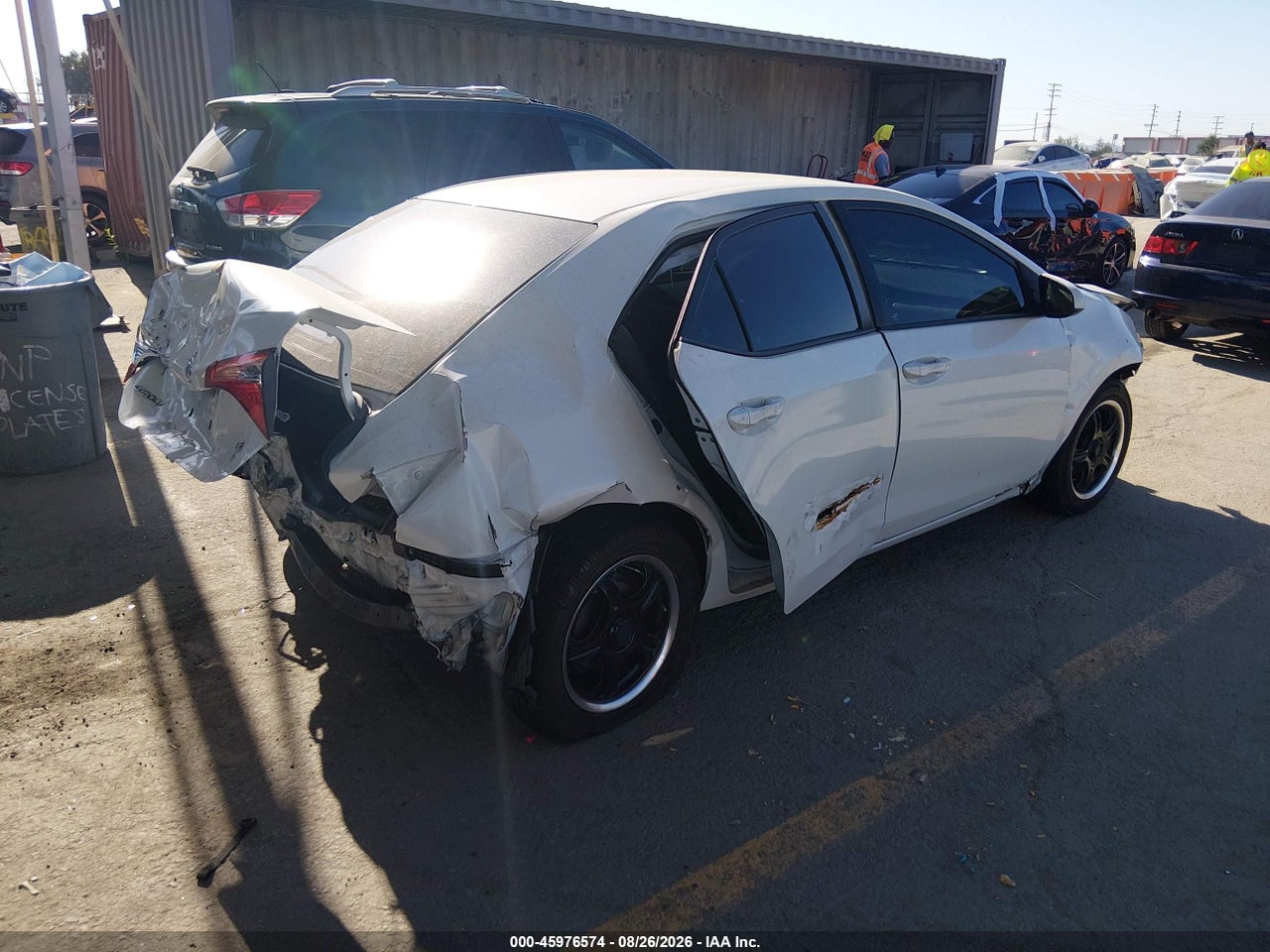 2017 TOYOTA COROLLA LE · 4/11