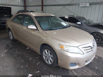 4T1BF3EK8BU****** · 2011 TOYOTA CAMRY LE