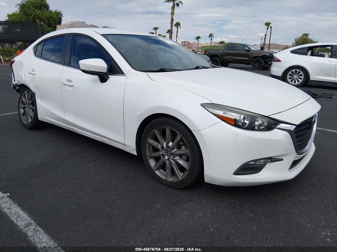 JM1BN1V76H1****** · 2017 MAZDA MAZDA3 TOURING