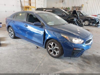 3KPF24AD7ME****** · 2021 KIA FORTE LXS