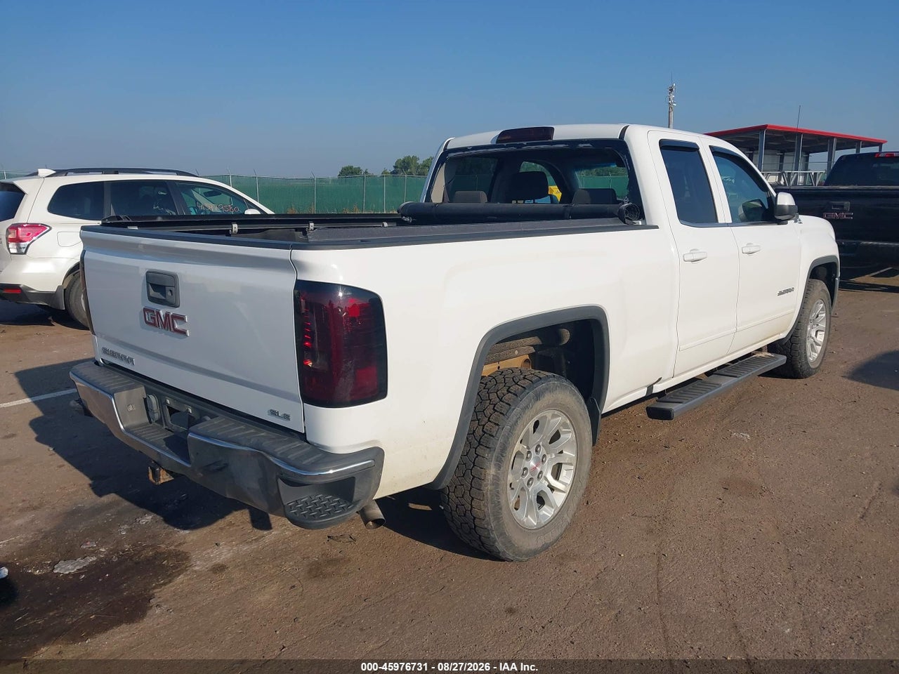 2016 GMC SIERRA 1500 SLE · 4/11