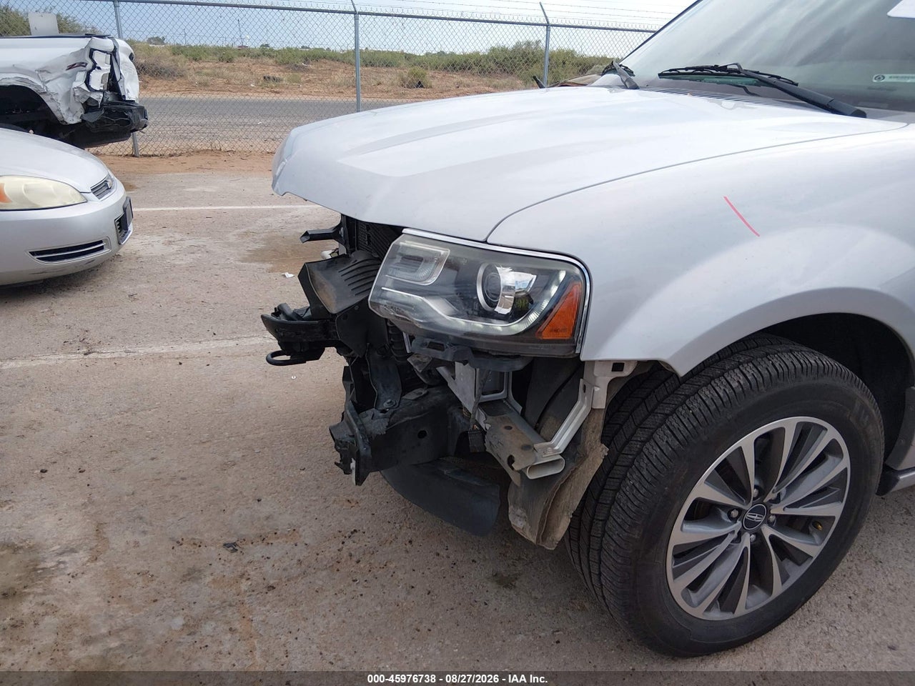 2015 LINCOLN NAVIGATOR · 6/11