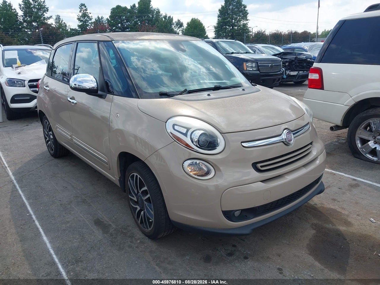 ZFBCFACH7EZ****** · 2014 FIAT 500L LOUNGE