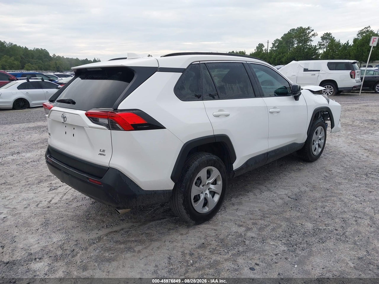 2020 TOYOTA RAV4 LE · 4/11