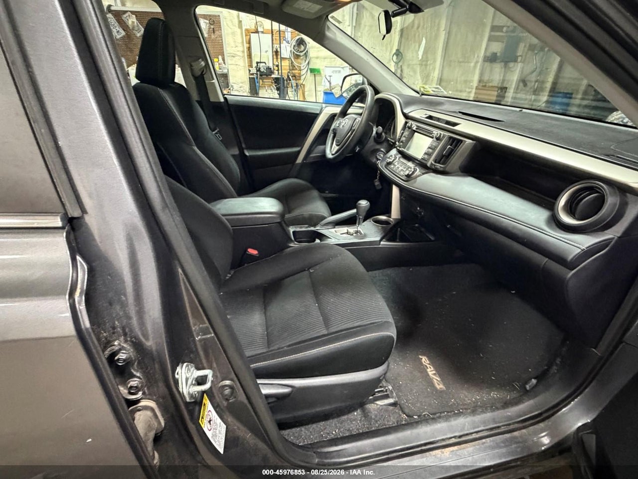 2014 TOYOTA RAV4 XLE · 5/11