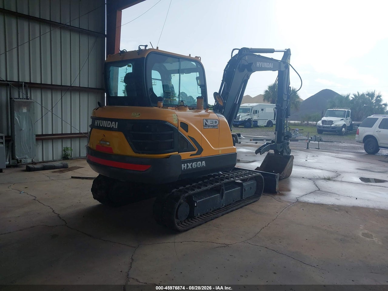 2024 HYUNDAI HX60A · 4/11