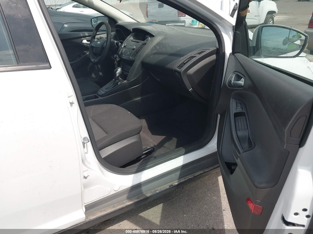 2017 FORD FOCUS SE · 5/11