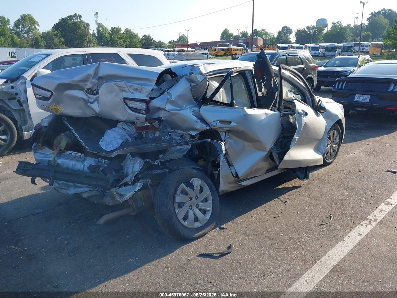 2019 KIA RIO S · 4/10