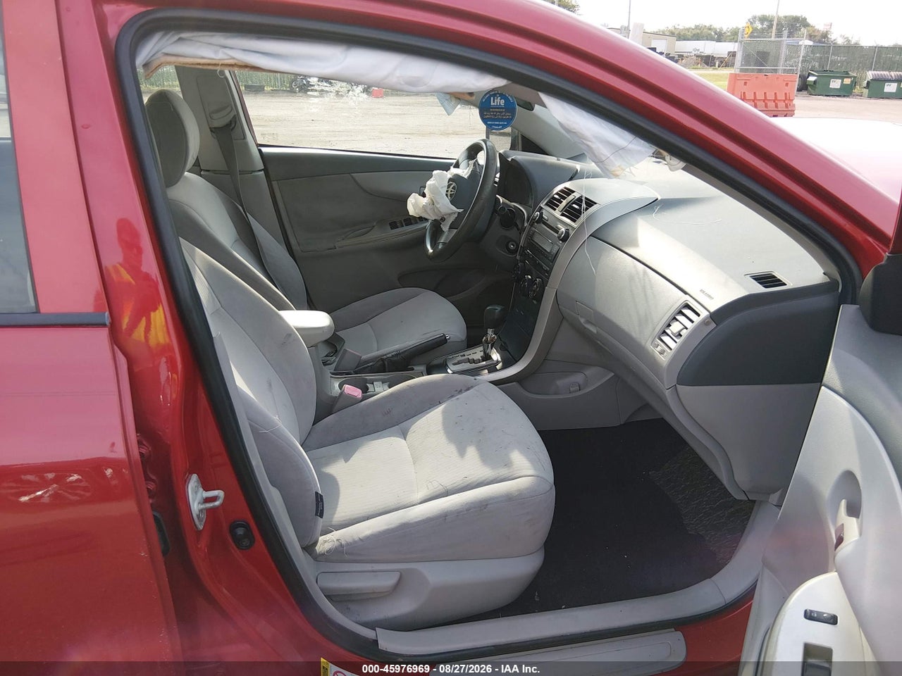 2010 TOYOTA COROLLA LE · 5/11