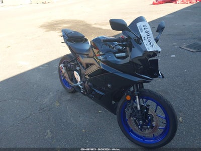 MH3RH18Y5MK****** · 2021 YAMAHA YZFR3 A