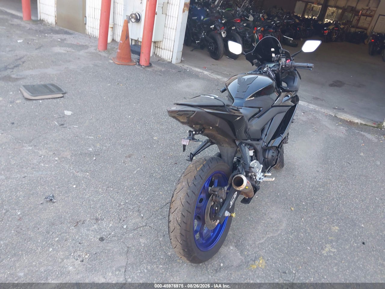2021 YAMAHA YZFR3 A · 4/11