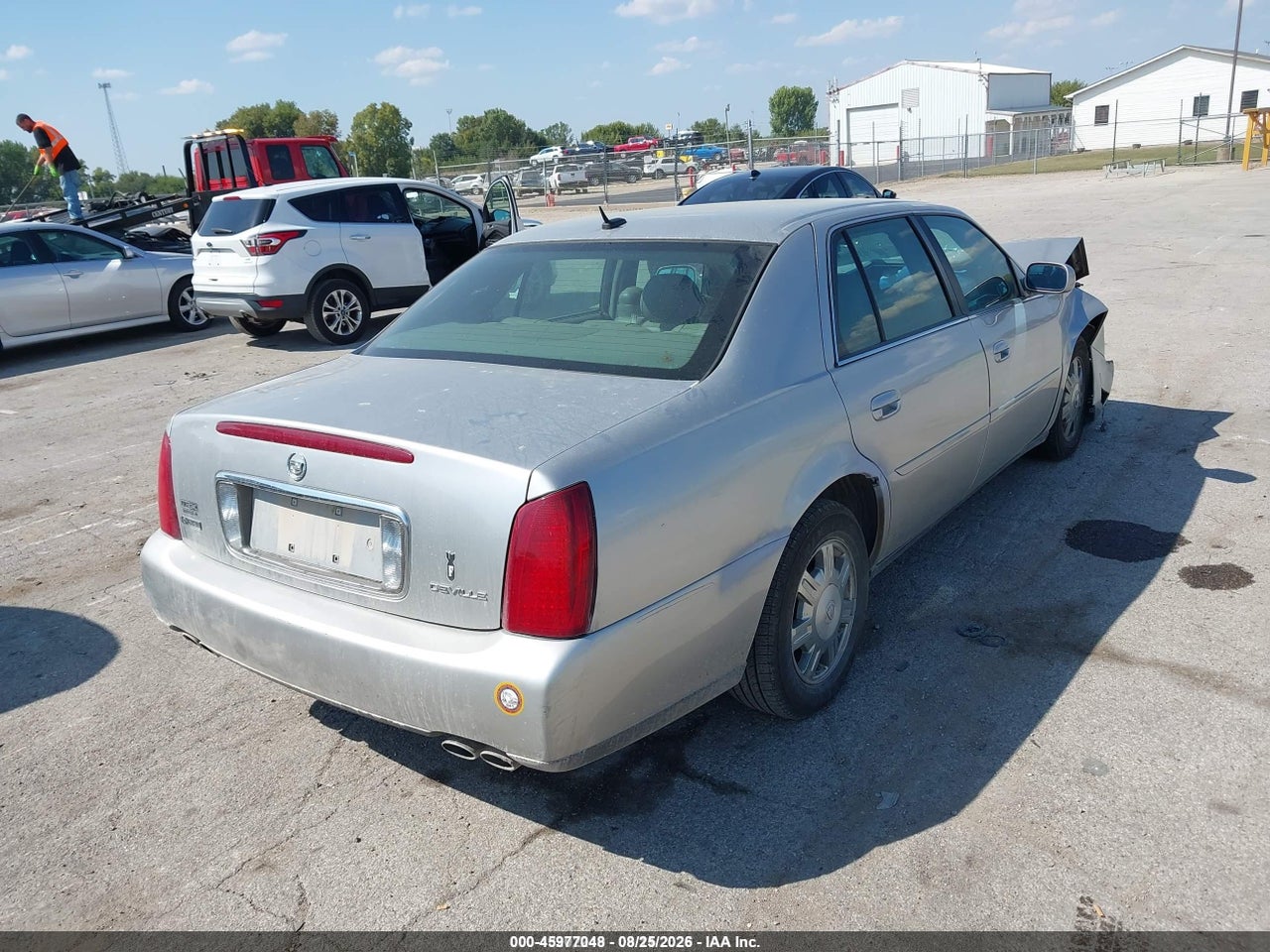 2005 CADILLAC DEVILLE LIVERY · 4/11