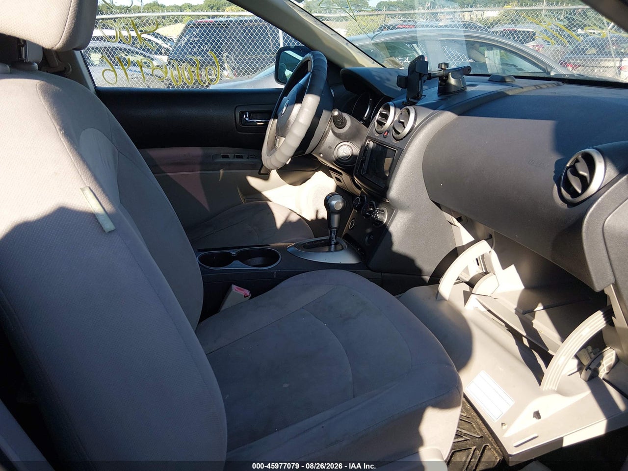 2010 NISSAN ROGUE S · 5/10
