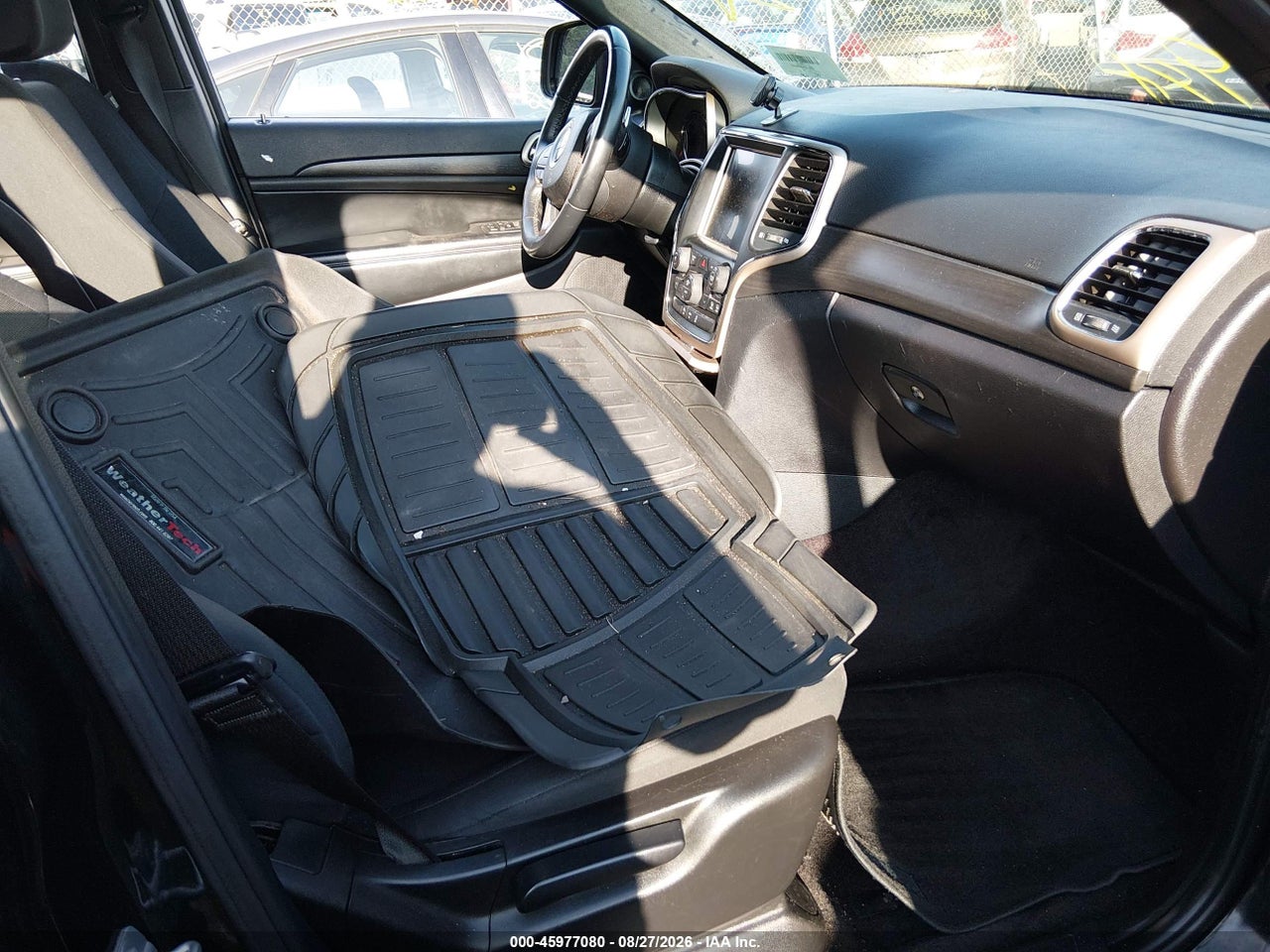 2015 JEEP GRAND CHEROKEE LAREDO · 5/10