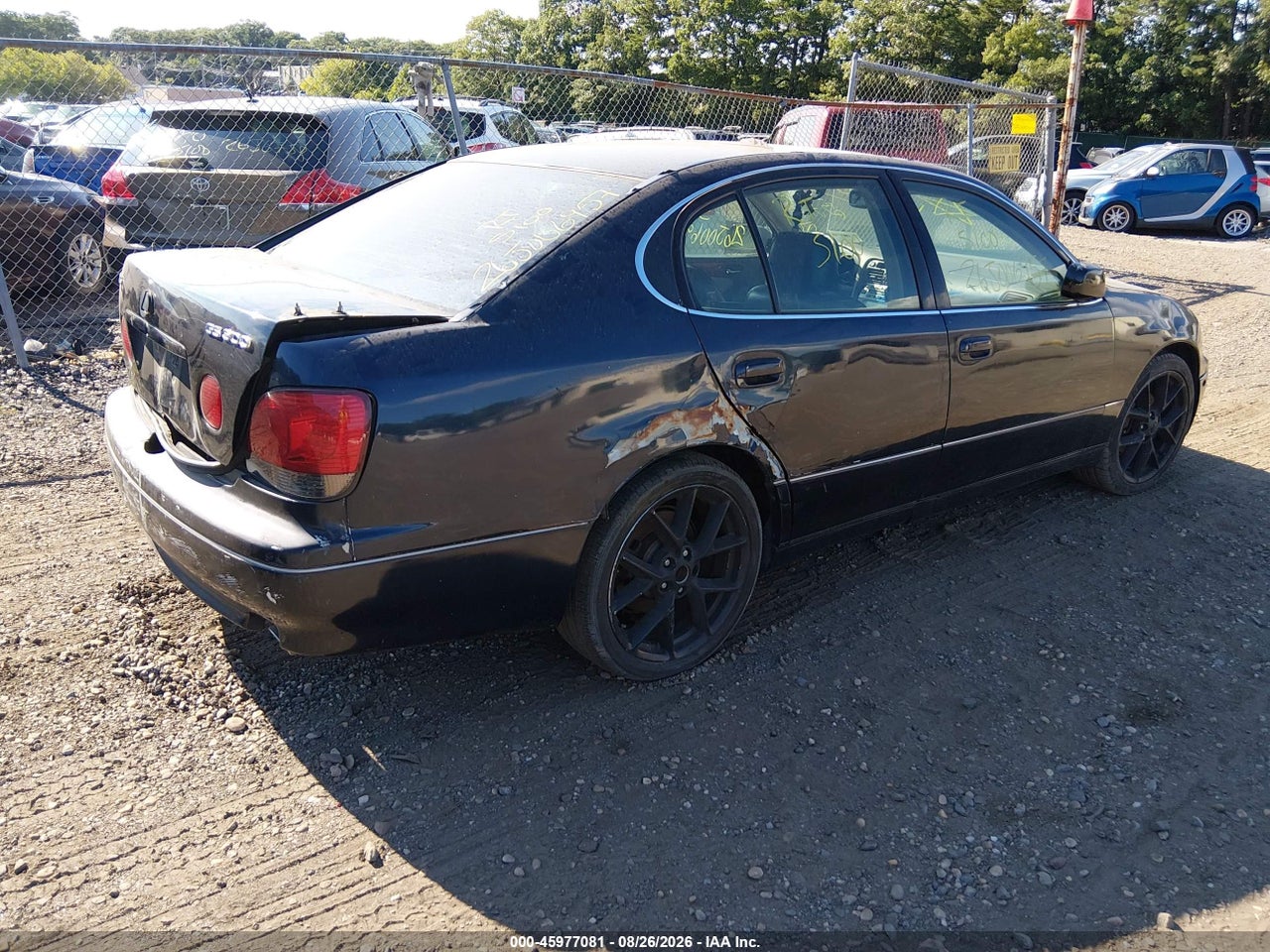 2001 LEXUS GS 300   · 4/10