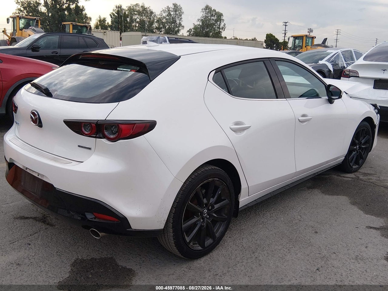 2021 MAZDA MAZDA3 PREMIUM · 4/10