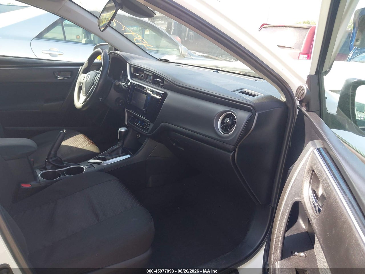 2018 TOYOTA COROLLA LE · 5/11