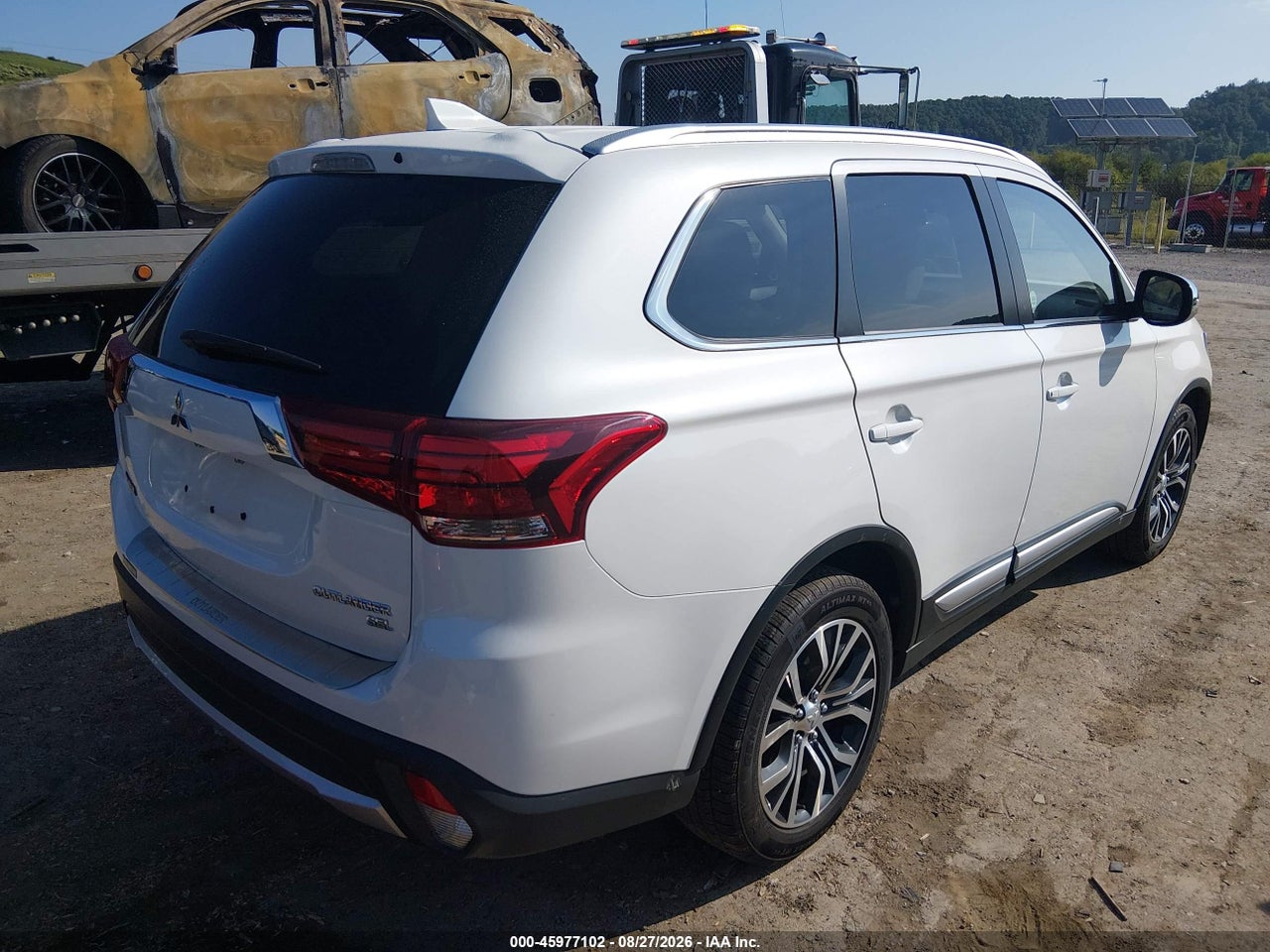 2018 MITSUBISHI OUTLANDER LE/SE/SEL · 4/11