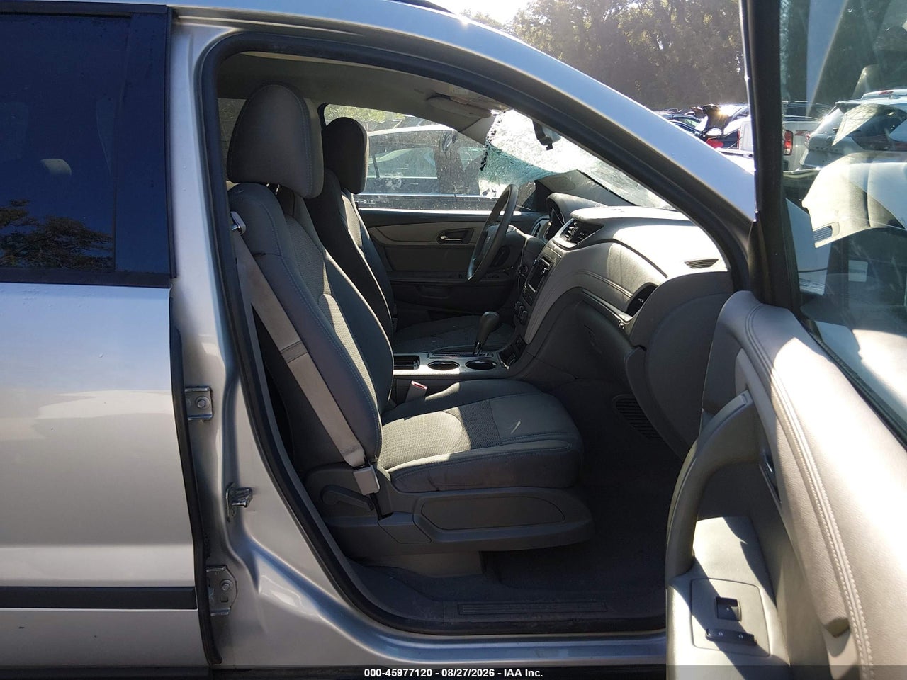 2017 CHEVROLET TRAVERSE LS · 5/11