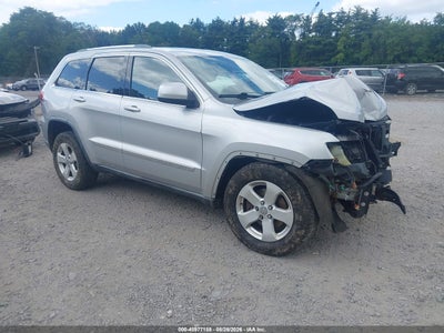 1J4RR4GG8BC****** · 2011 JEEP GRAND CHEROKEE LAREDO