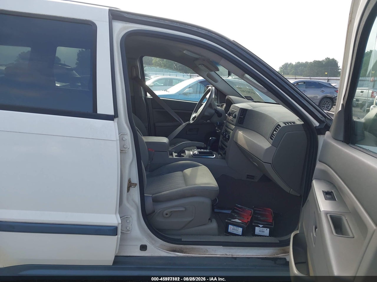 2007 JEEP GRAND CHEROKEE LAREDO · 5/11