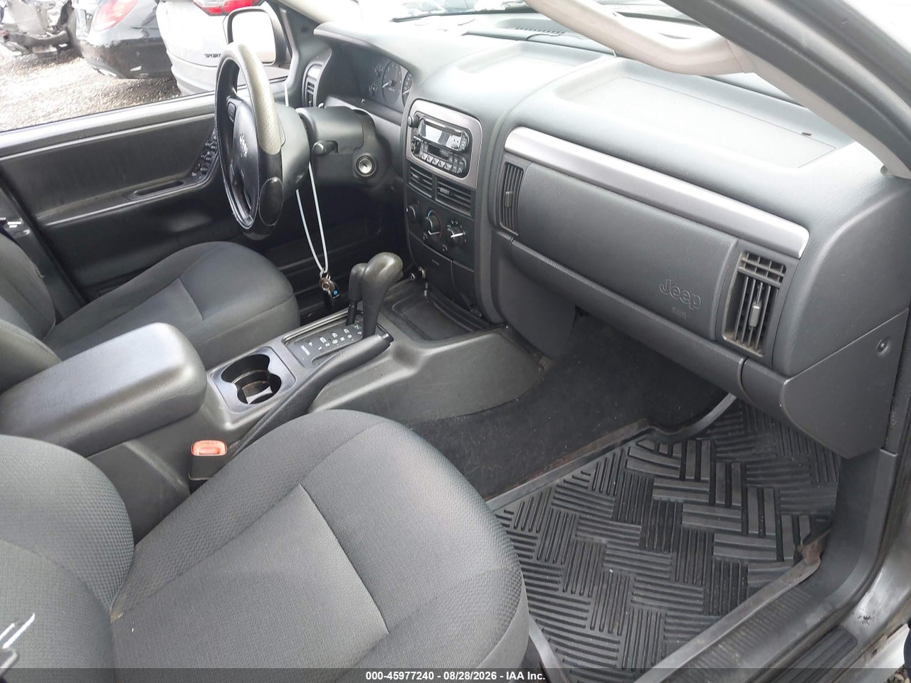 2002 JEEP GRAND CHEROKEE LAREDO · 5/11